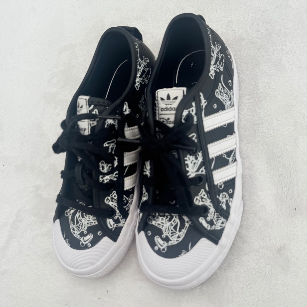 Adidas Nizza X Disney Sneakers Youth Size 2 Limited Edition Goofy Black & White
